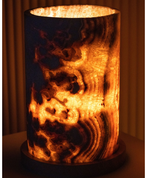 Silens Ignis I Onyx Lamp